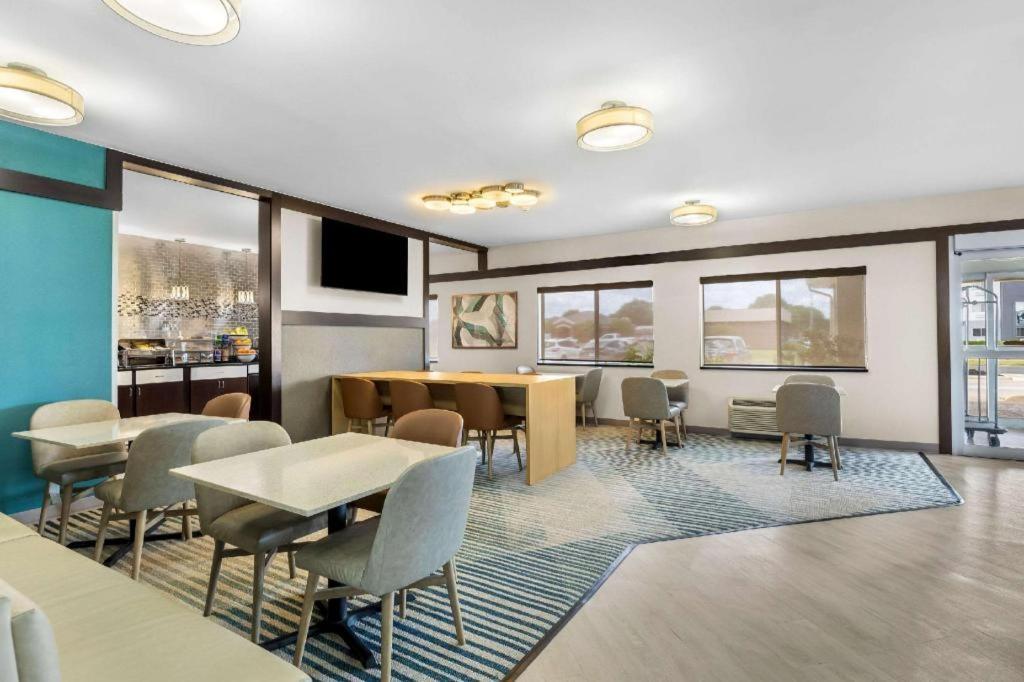 Comfort Inn Marion Bagian luar foto