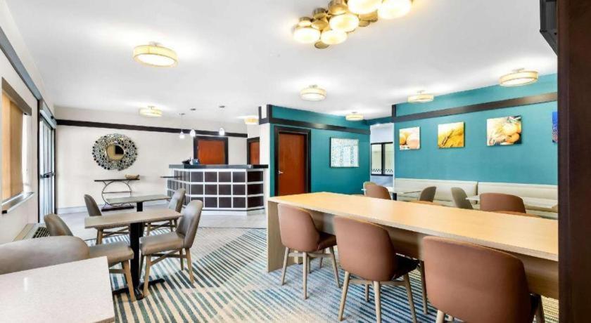 Comfort Inn Marion Bagian luar foto