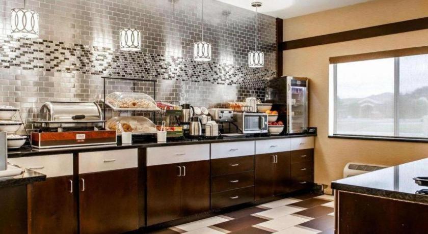 Comfort Inn Marion Bagian luar foto