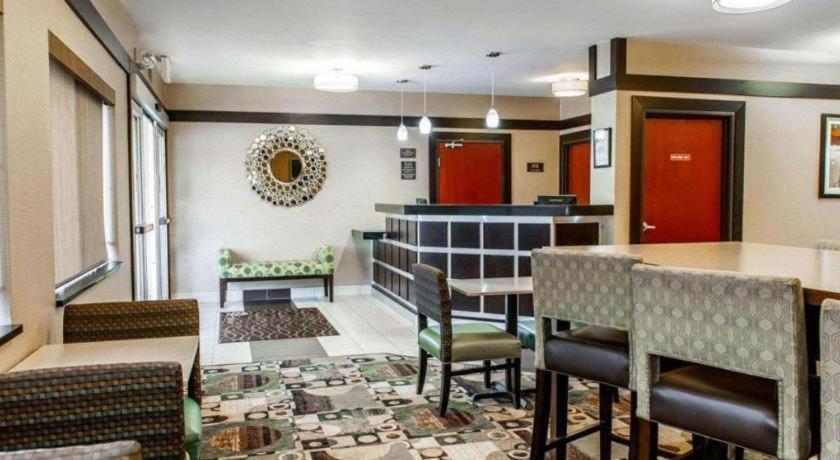Comfort Inn Marion Bagian luar foto
