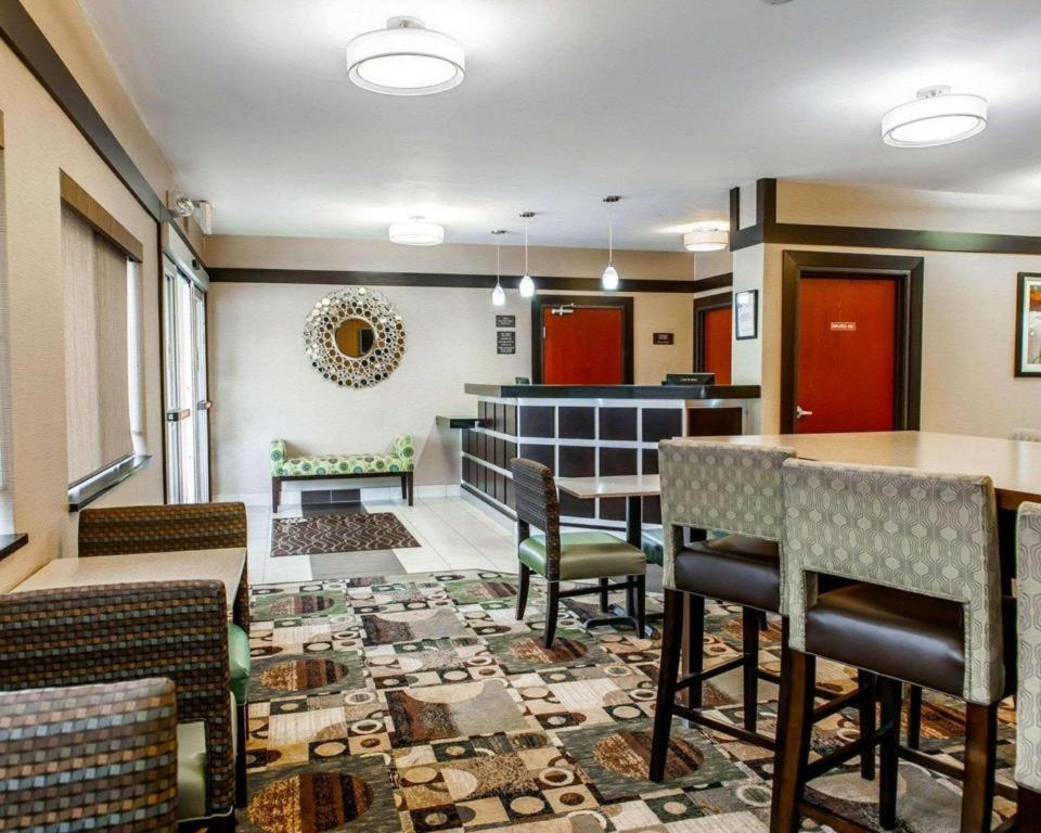 Comfort Inn Marion Bagian luar foto